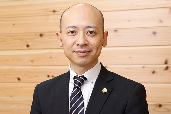 飛田 貴史(とびた・たかし)